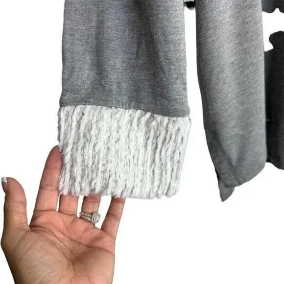 Cato Womens Size XL Gray Long Sleeve Top Off White Faux Fur Cowl Neck & Wrist - Picture 5 of 10